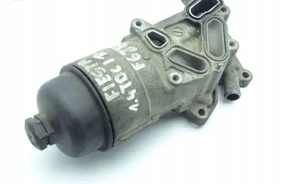 Ford Fiesta Oil filter mounting bracket