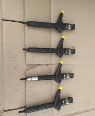 Nissan Almera N16 Fuel injectors set 16600BN821