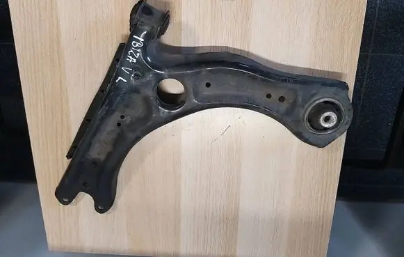 Volkswagen Polo VI Front lower control arm/wishbone 2Q0407151C