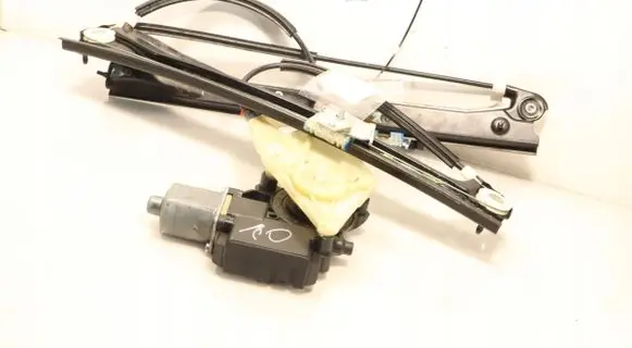 Front window lifting mechanism without motor