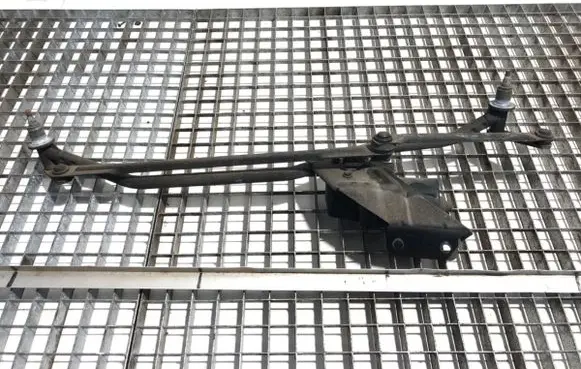Front wiper linkage and motor
