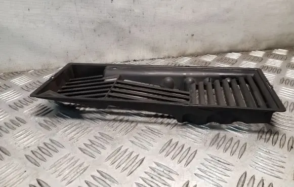 Volkswagen Tiguan Air filter box cover 3C0129668C