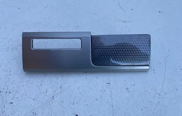 Volkswagen Touareg I Center console decorative trim 7L6857189