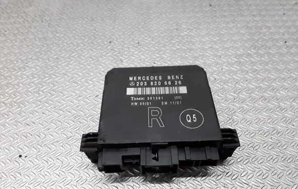 Mercedes-Benz C W203 Door control unit/module 2038206626