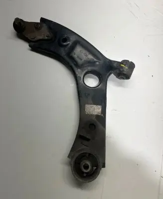 KIA Sorento Front lower control arm/wishbone