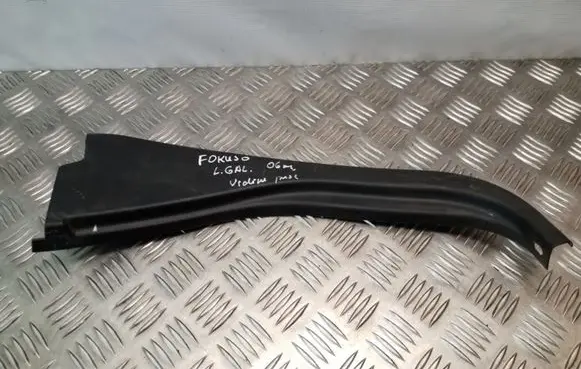 Ford Focus Other rear door trim element 4M51N254K07AF