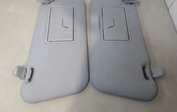 Mazda 3 I Sun visor