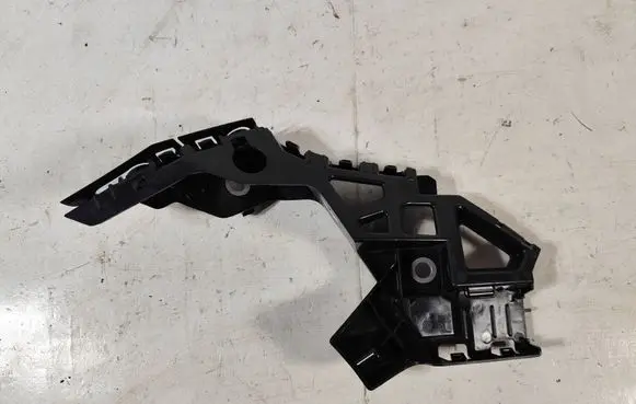 Front bumper mounting bracket