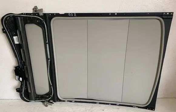 Nissan Qashqai Sunroof glass 916864EA0B 930935216