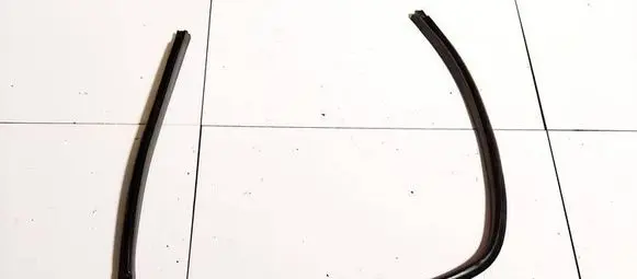 Honda CR-V Rubber seal rear door 