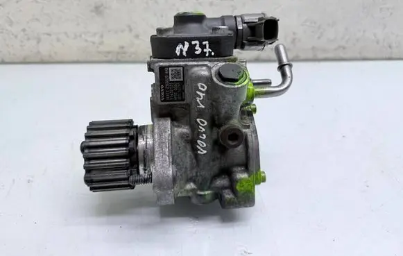 Volvo V40 Fuel injection high pressure pump VEA132360020AAB 31432135