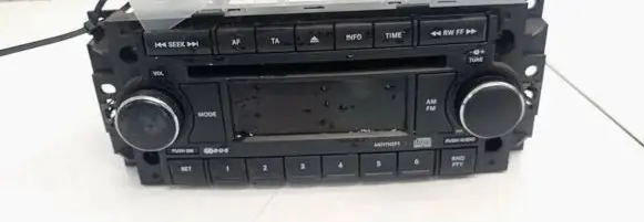 Dodge Caliber Radio/CD/DVD/GPS head unit p05064067ag 00am2967h0048