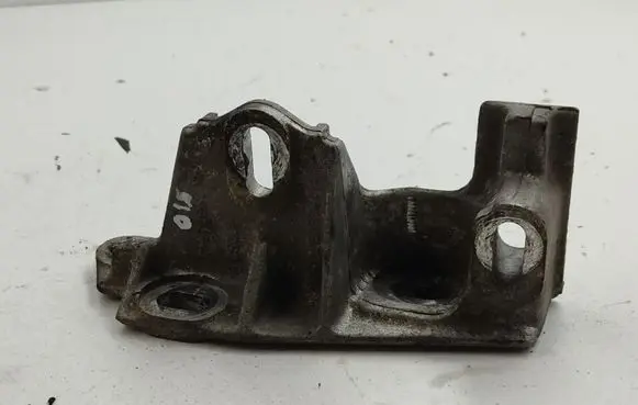 Ford Galaxy Engine mounting bracket 7M0199600C