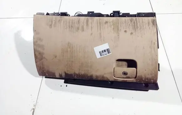 Jaguar XF Glove box