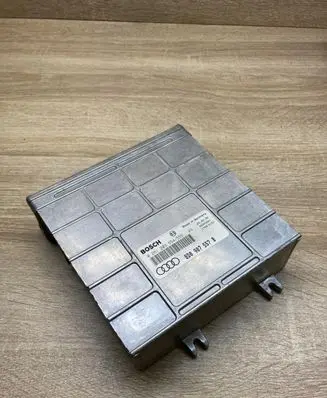 Audi A4 S4 B5 8D Engine control unit/module ECU 8D0907557 0261203554