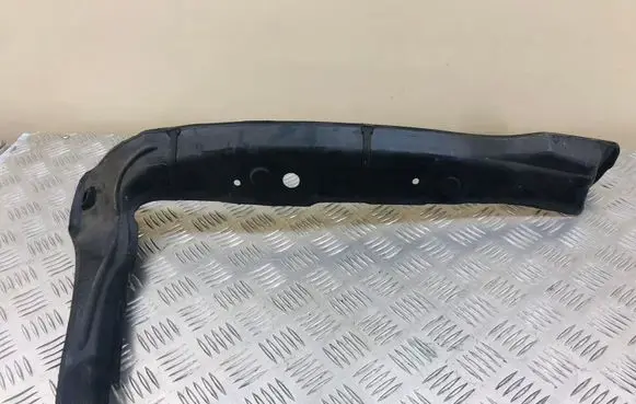 Audi A5 8T 8F Fender end trim 8T0821111