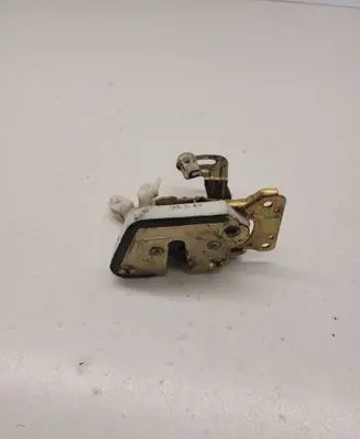Mitsubishi Pajero Sport I Rear door lock