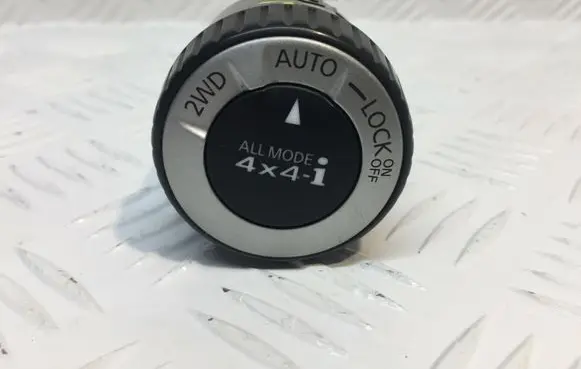 Nissan X-Trail T31 Differential lock switch 7X07B