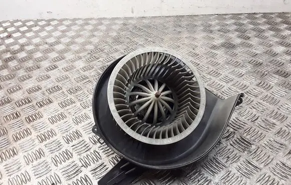 Volkswagen Polo Heater fan/blower 6Q1819015G