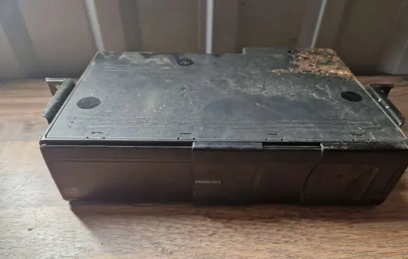 BMW 3 E46 CD/DVD changer 6913389 020258