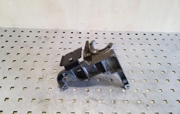 Ford Focus Other engine bay part AV6Q9B470BB