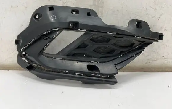 KIA Sportage Front bumper lower grill 86564R2CA0