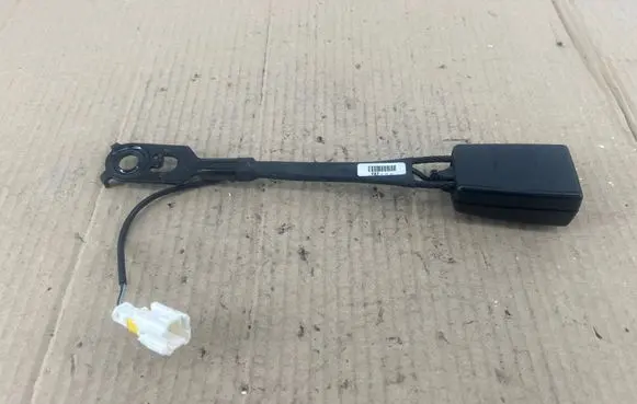 Peugeot 5008 Front seatbelt buckle 9681989580 34039709 B081012