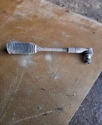 Volkswagen PASSAT B6 Steering tie rod 