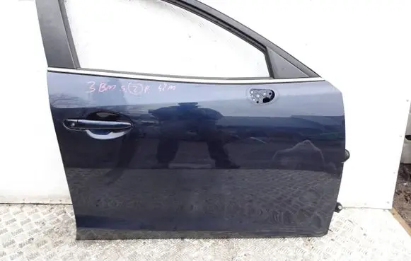 Mazda 3 III Front door