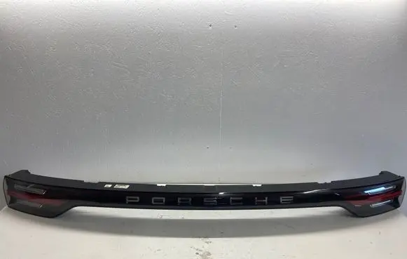Porsche Cayenne (9Y0 9Y3) Tailgate rear/tail lights 9Y0945081P 20640009 T9Y0081