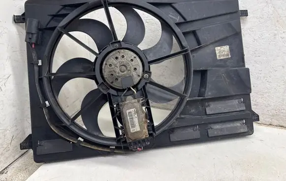 Volvo S80 Electric radiator cooling fan 31200265