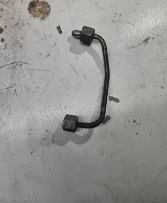 Audi A6 S6 C6 4F Fuel injector supply line/pipe 