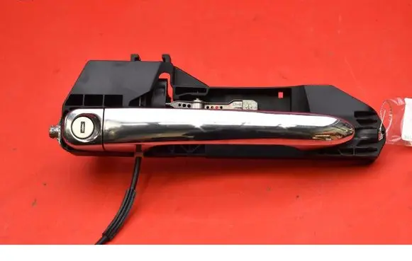 Chrysler Delta Front door exterior handle 