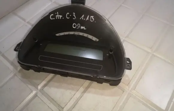 Citroen C3 Speedometer (instrument cluster) P9660225780 216787204 216787118