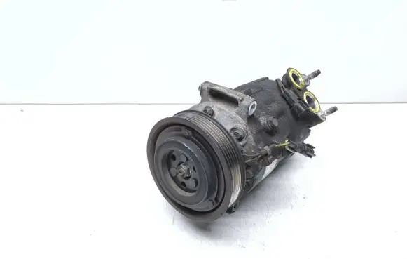 Volvo V60 Air conditioning (A/C) compressor (pump) 31332528