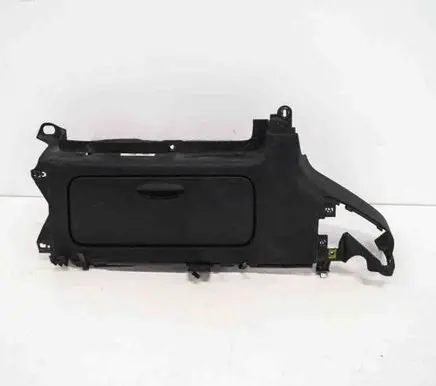 Glove box
