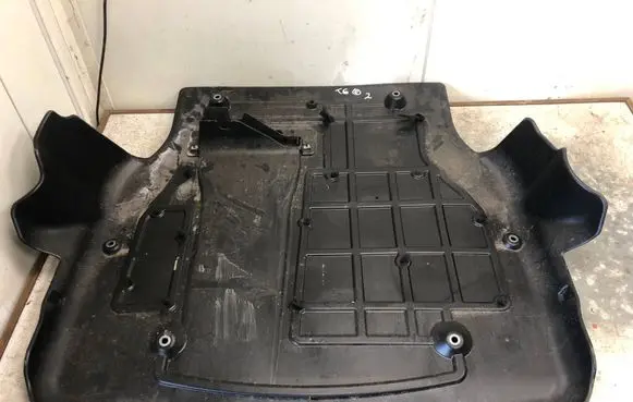 Volkswagen Multivan T6 Engine splash shield/under tray 7LA825453A-BILI 7LA825453A