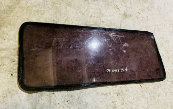 Fiat Fiorino Rear side window