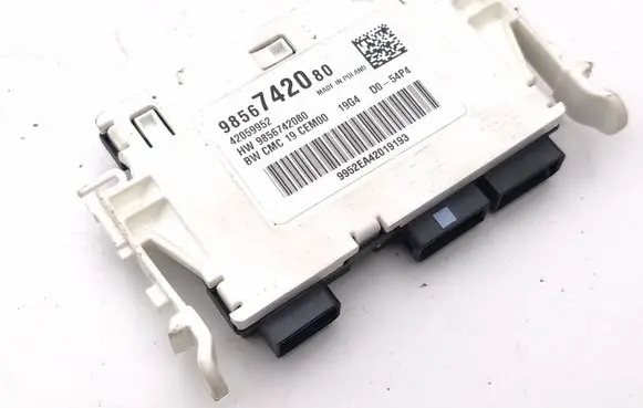 Peugeot 3008 III Battery control module 9856742080