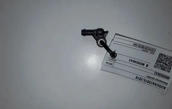 Audi A4 S4 B9 Detonation knock sensor 4M0959643