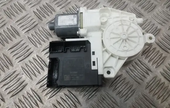 Volkswagen PASSAT B6 Front door window regulator motor 3C0959793C 5N0959701G