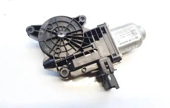 Hyundai Ioniq Front door window regulator motor 82450g2020 82450-g2020