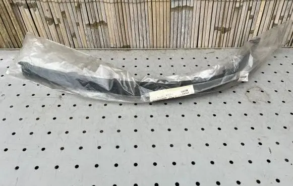 Toyota Corolla E120 E130 Front bumper lip 7685202020
