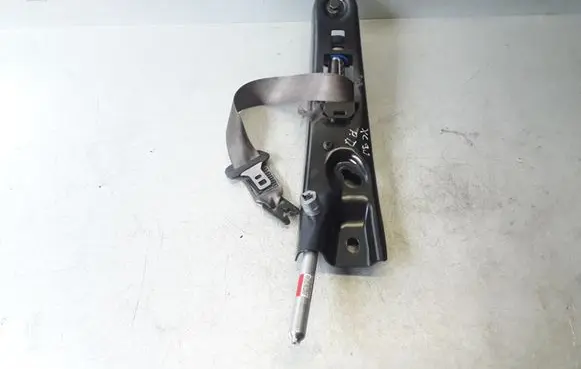 Volvo XC90 Front seatbelt