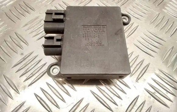 Lexus RX 330 - 350 - 400H Coolant fan relay 4993003280 8925726020