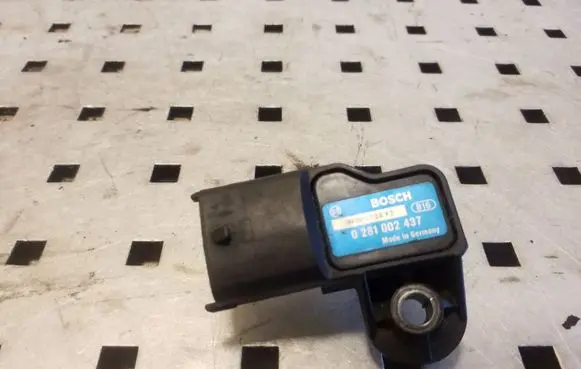 Opel Frontera B Air pressure sensor 0281002437