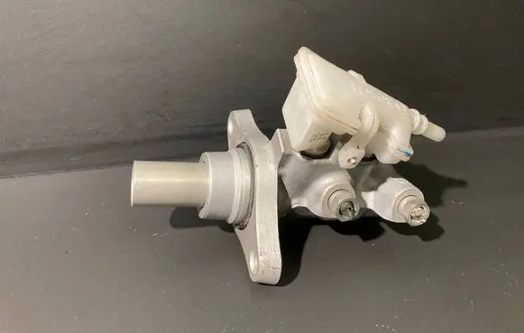 Ford Transit - Tourneo Connect Master brake cylinder L519888