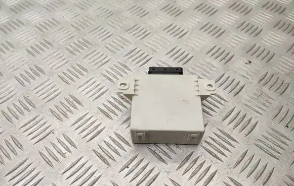 Toyota Corolla Verso AR10 Window wiper relay 8594005040