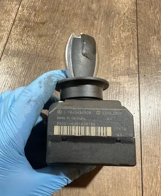 Mercedes-Benz ML W164 Ignition lock A1645450908 9005146361606189 33002805