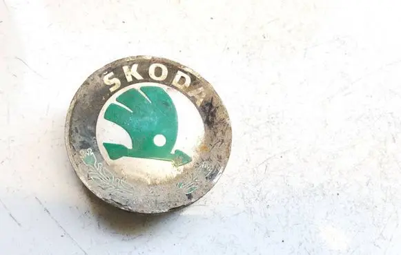 Skoda Fabia Mk2 (5J) Original wheel cap 6u0601151l